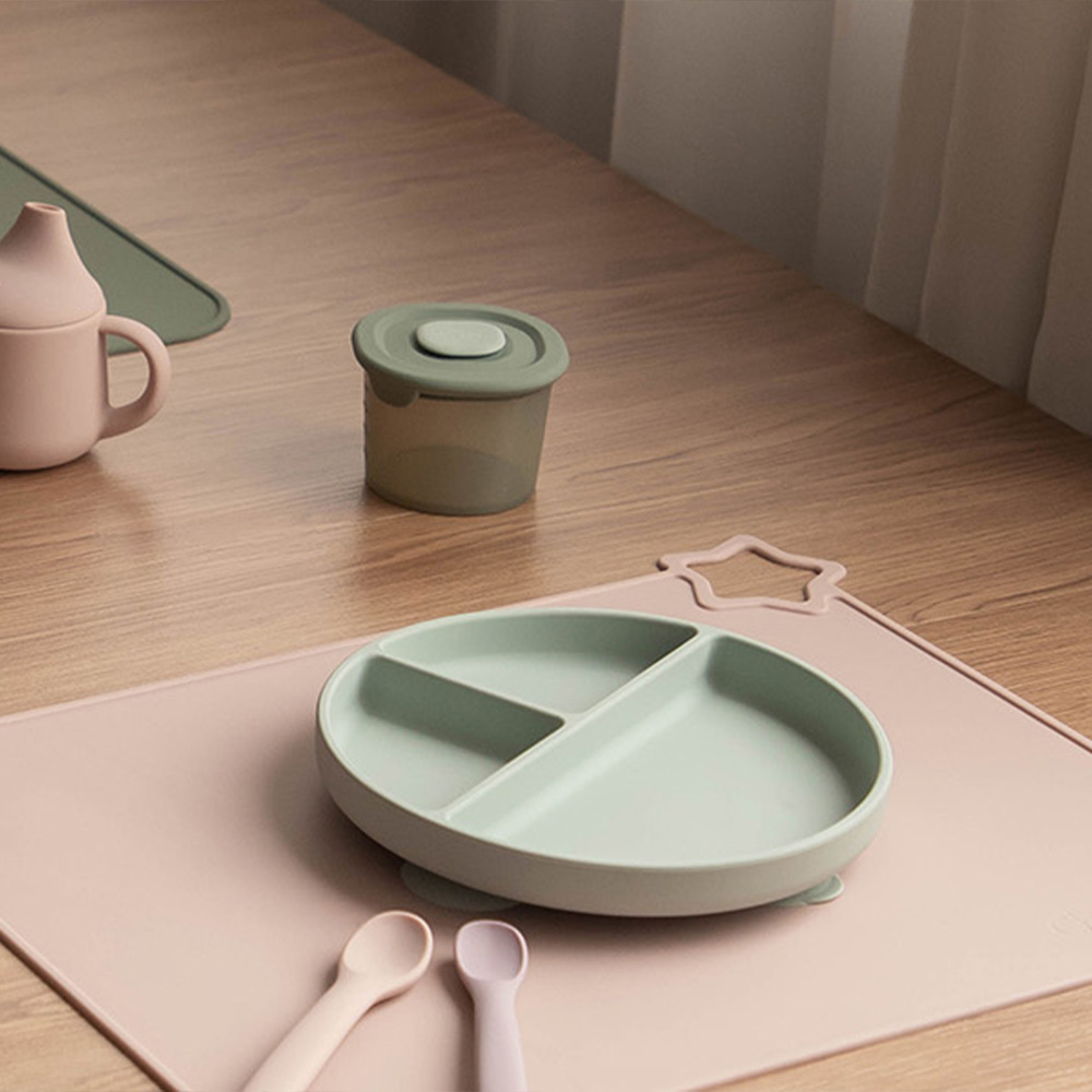 1PCS Simple Silicone Placemat  - Baby Food In Restaurant 评论和价格